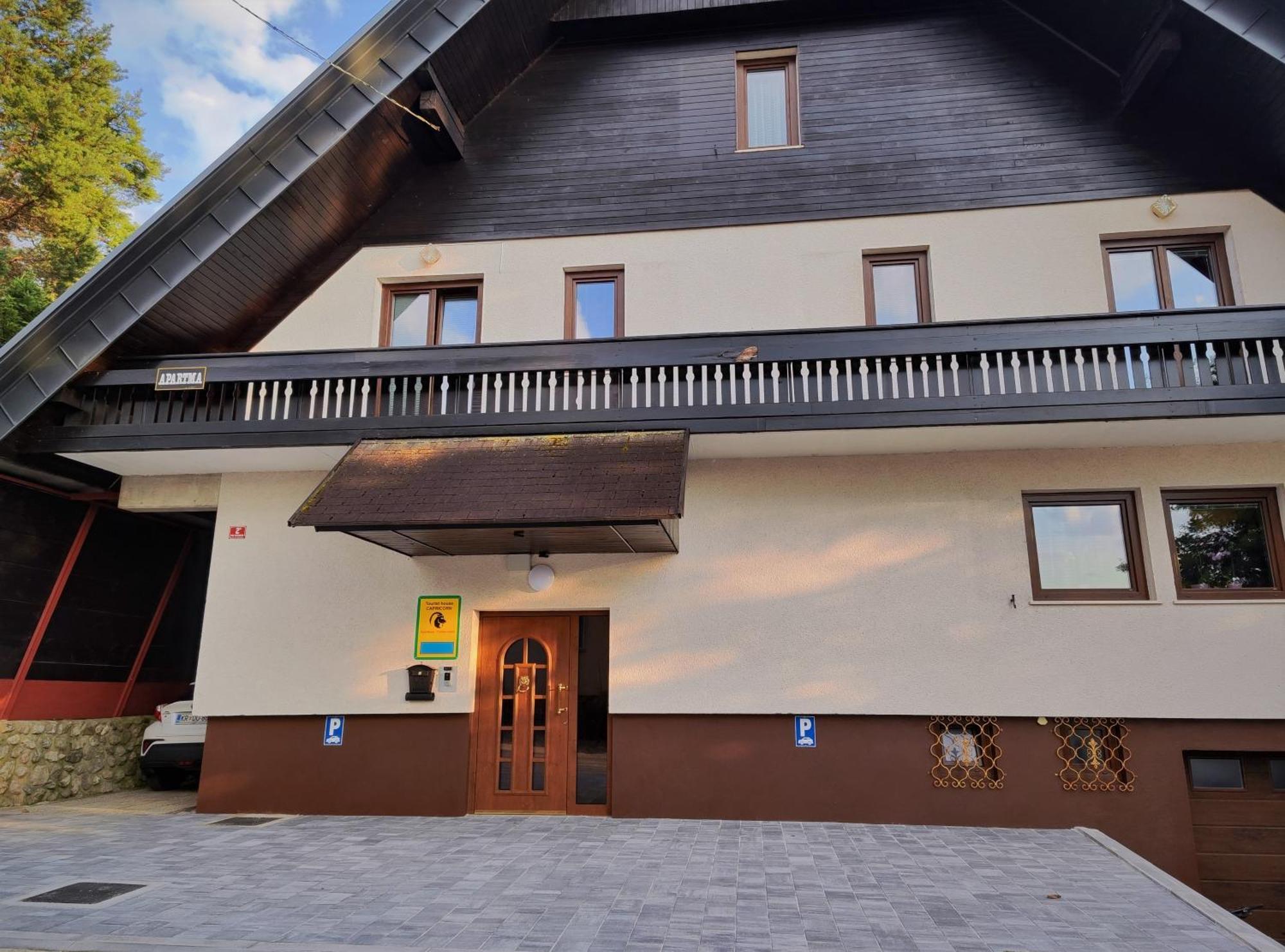 Tourist House Capricorn Apartment Bled Bagian luar foto