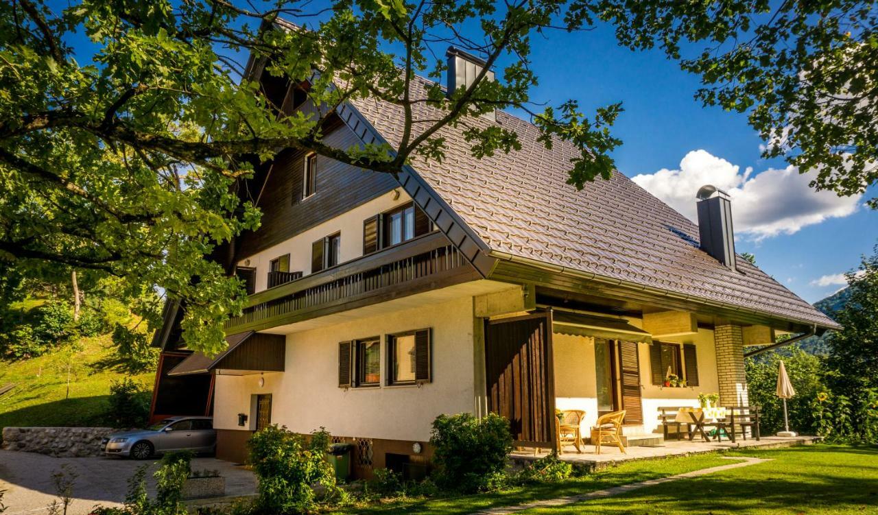 Tourist House Capricorn Apartment Bled Bagian luar foto