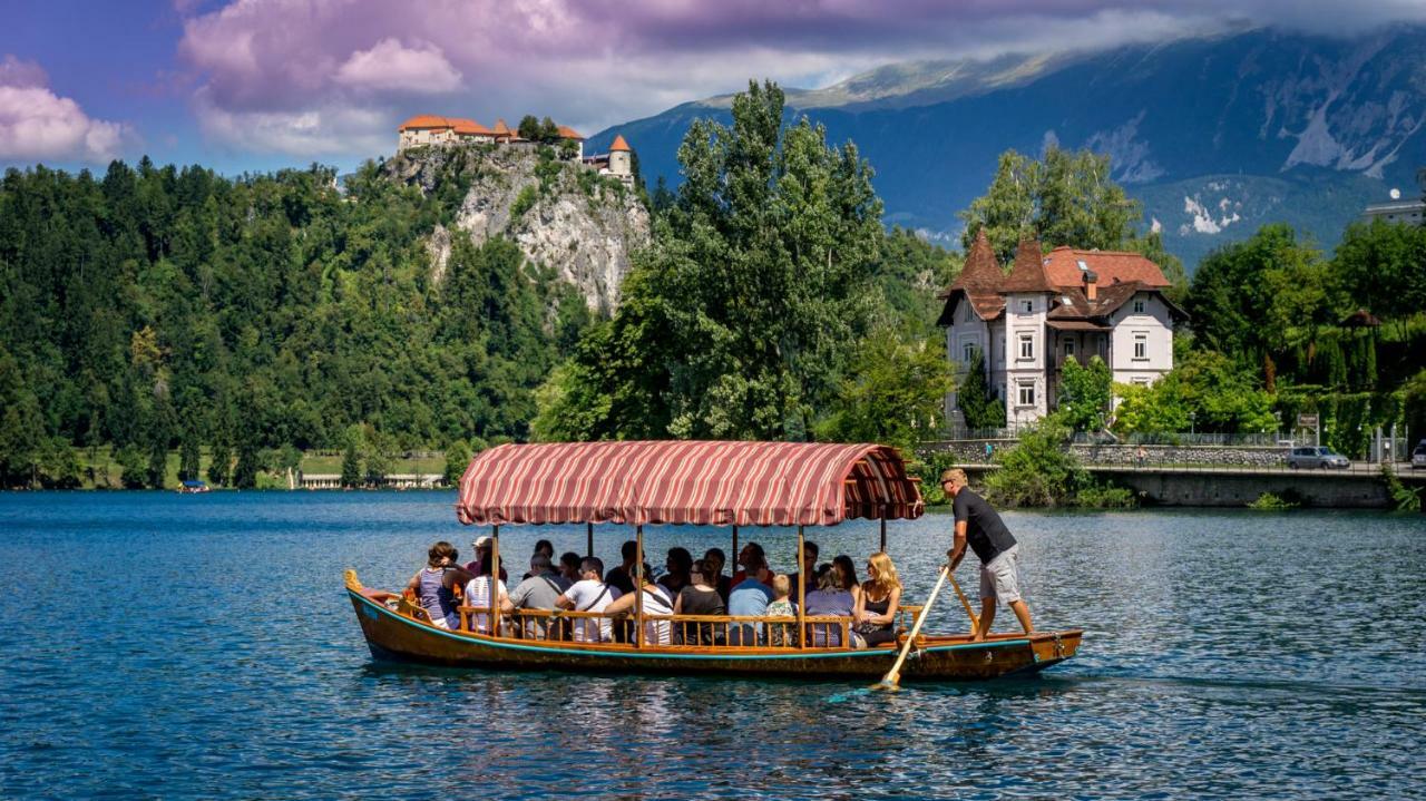 Tourist House Capricorn Apartment Bled Bagian luar foto